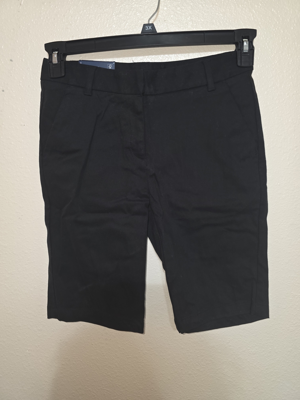 NWT IZOD Girls Size 5 Black Skinny Stretch School Uniform Bermuda Shorts